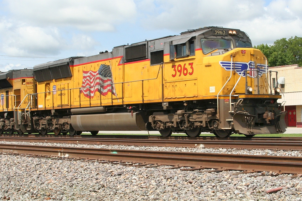 UP 3963