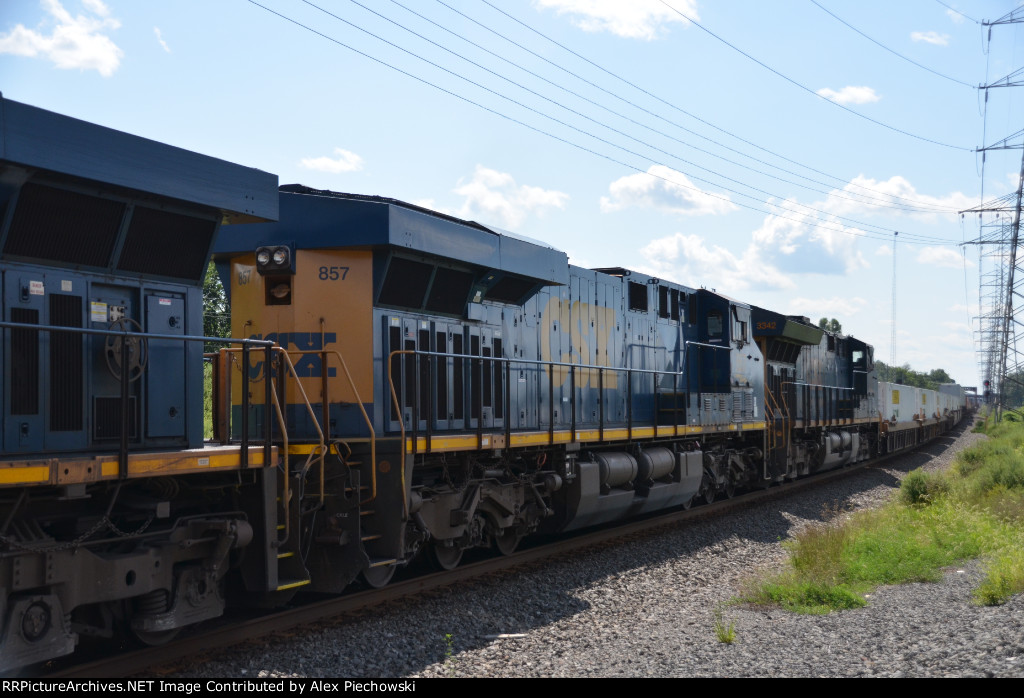 CSX 857
