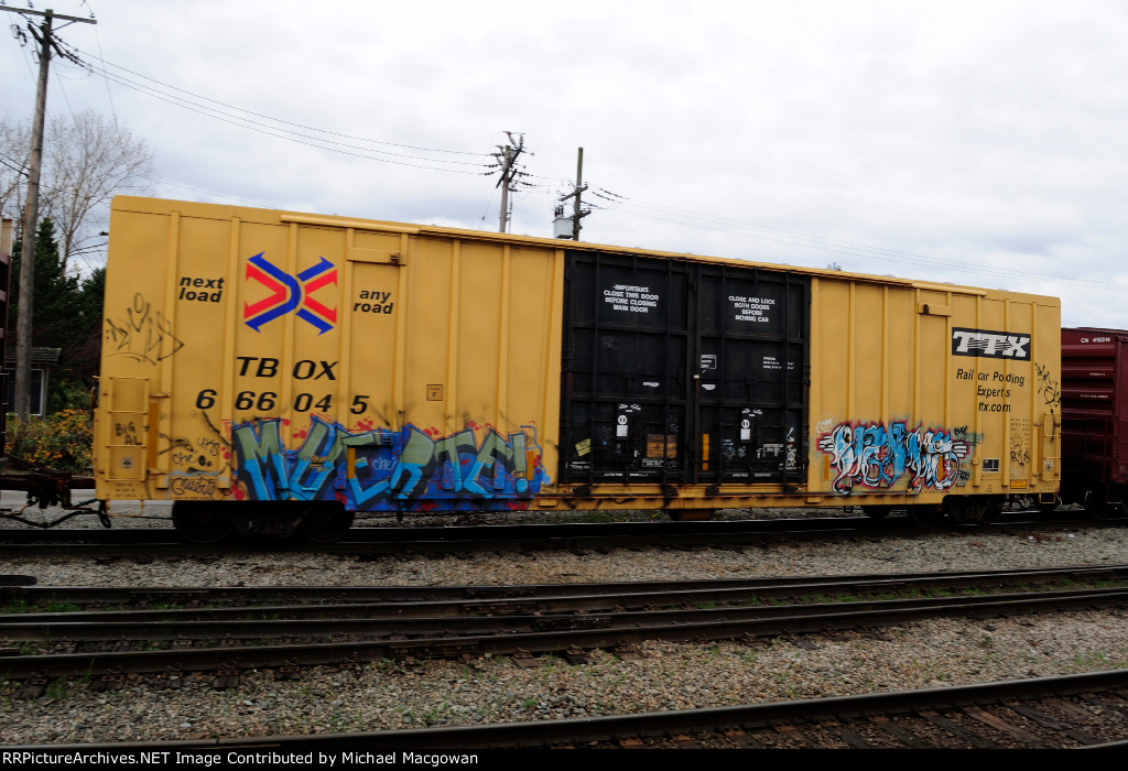 TBOX 666045 60-9 ft Double Door Excess Height Boxcar TTX (side A)