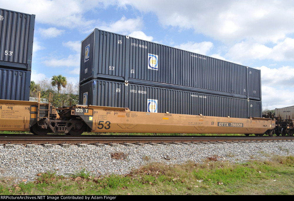 XFEU 668924 FEC Containers