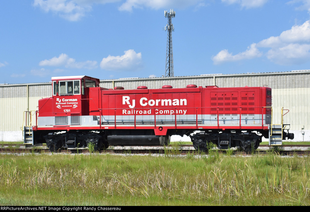 RJ Corman 1701
