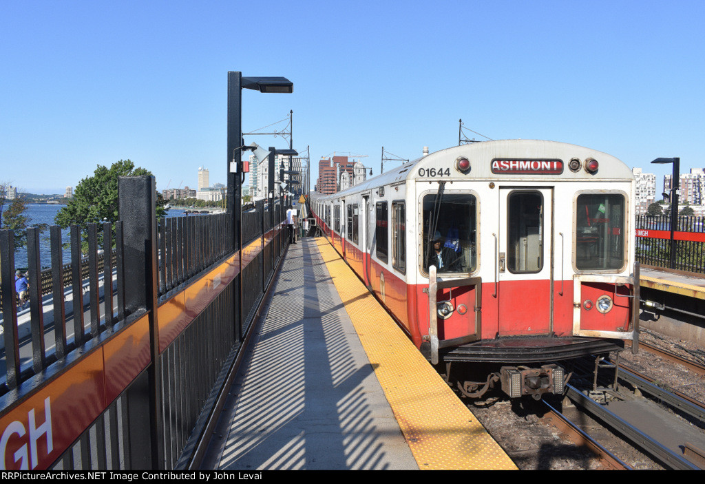 T Red Line