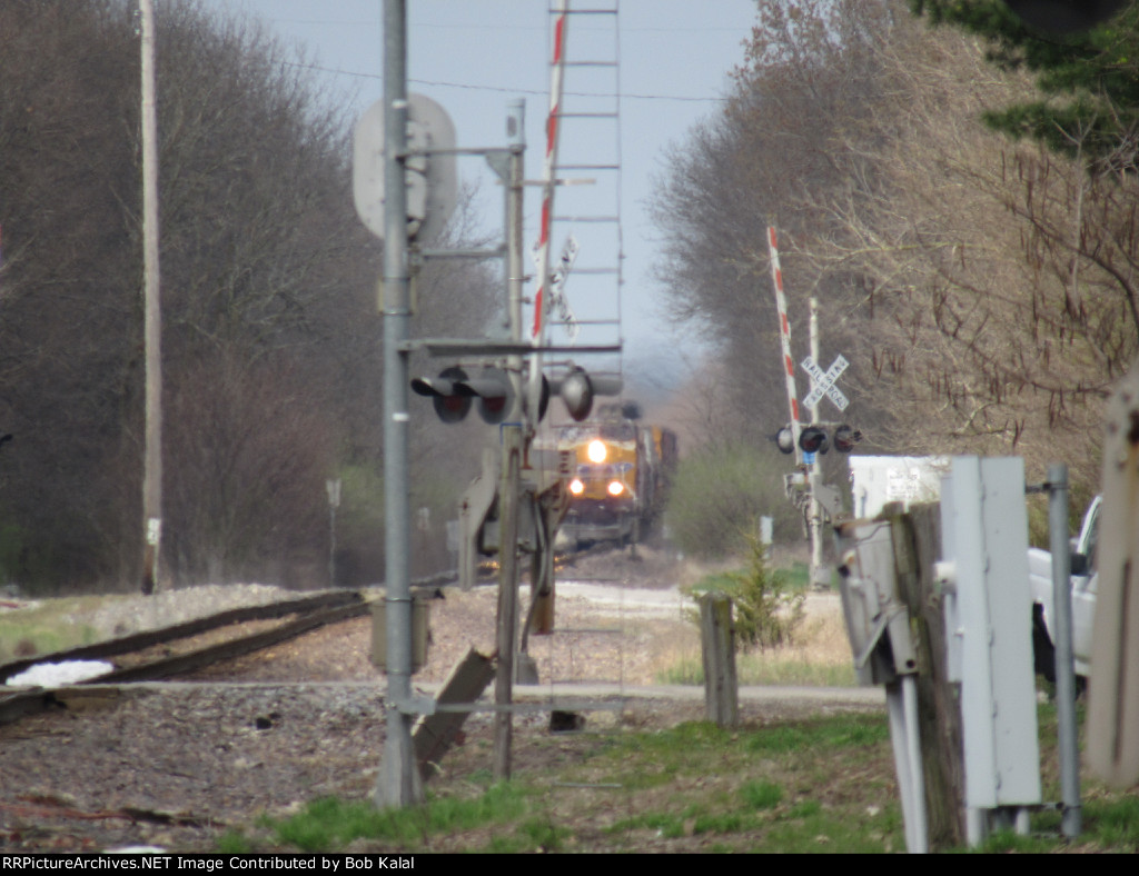 UP 2748 6964 Southbound into Villa Grove
