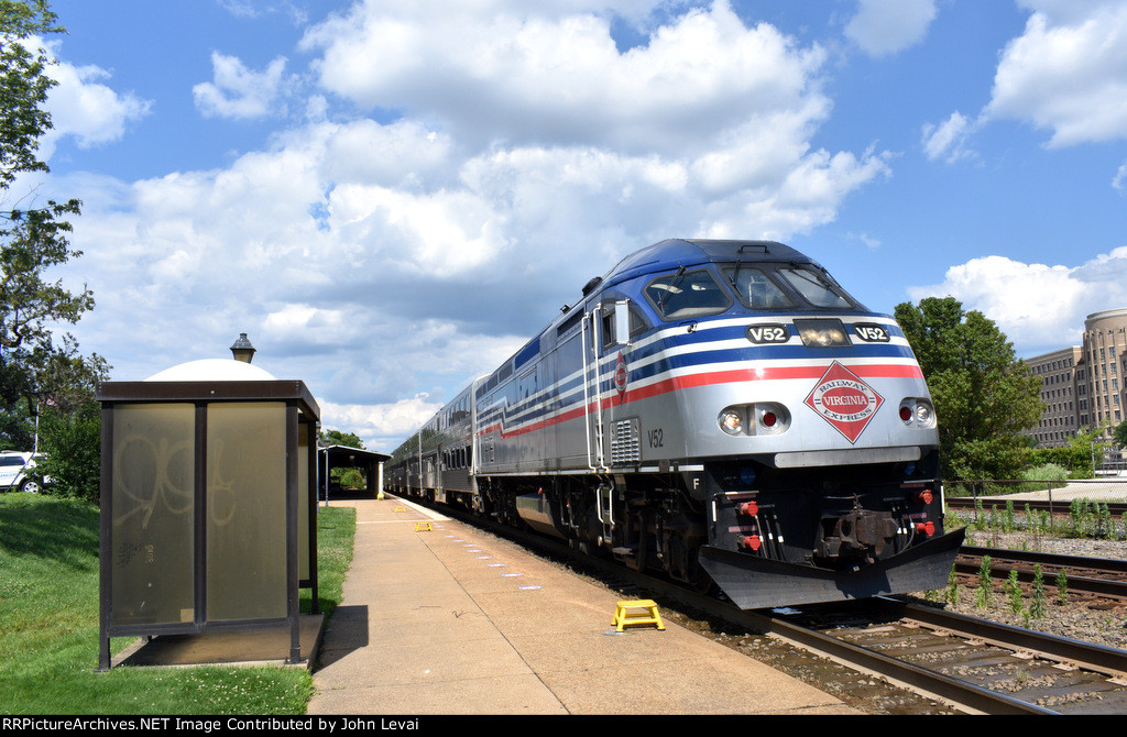 MP36 # V52 on the head end of an outbound VRE Train at Alexandria Station