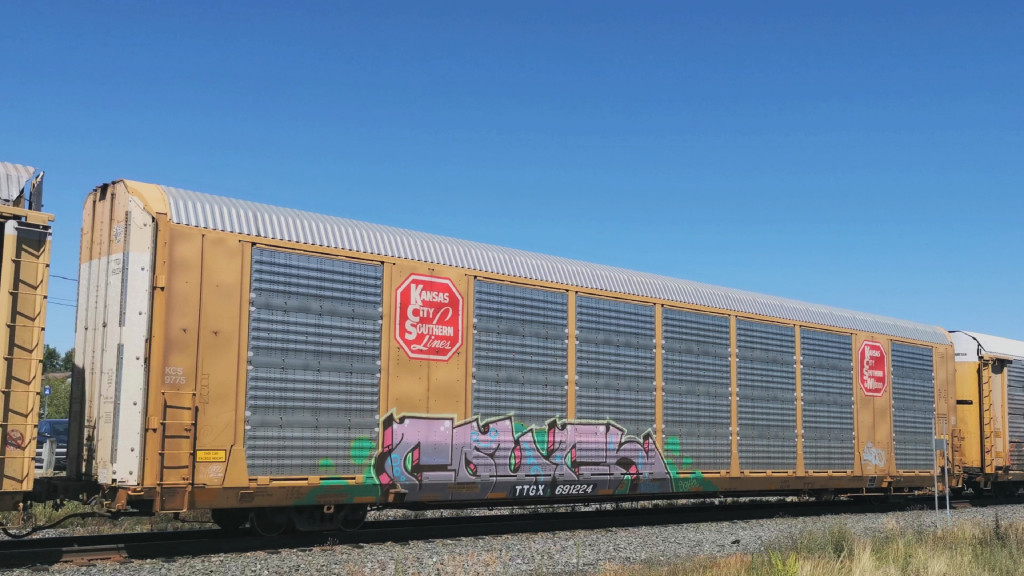 KCS 9775 (Body) TTGX 691224 (Flat)