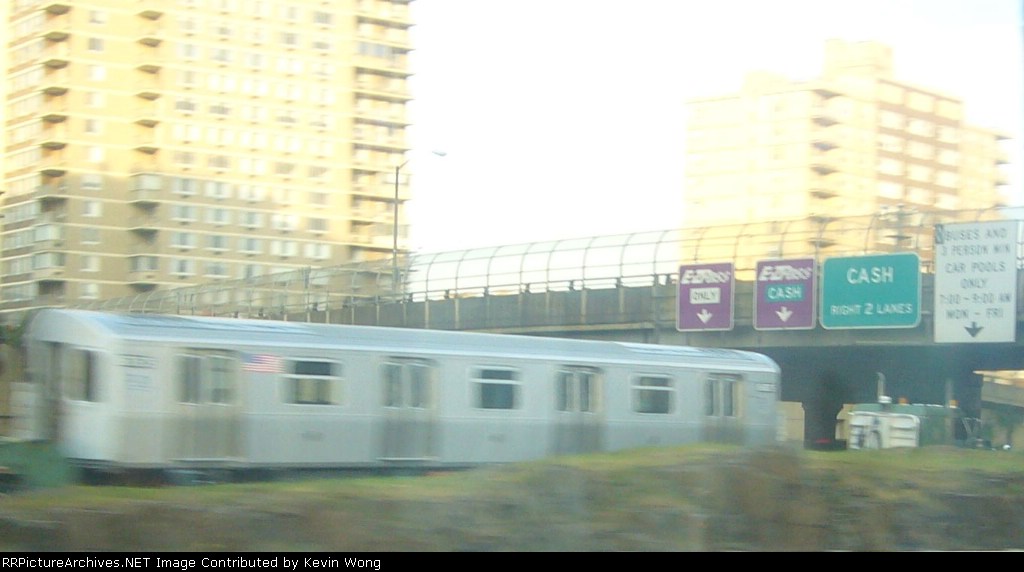 Alstom R160A (8677) being delivered via the George Washington Bridge