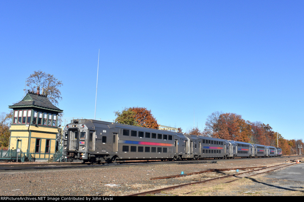 NJT Train # 1708, with a Multilevel Set, approaches Waldwick Station