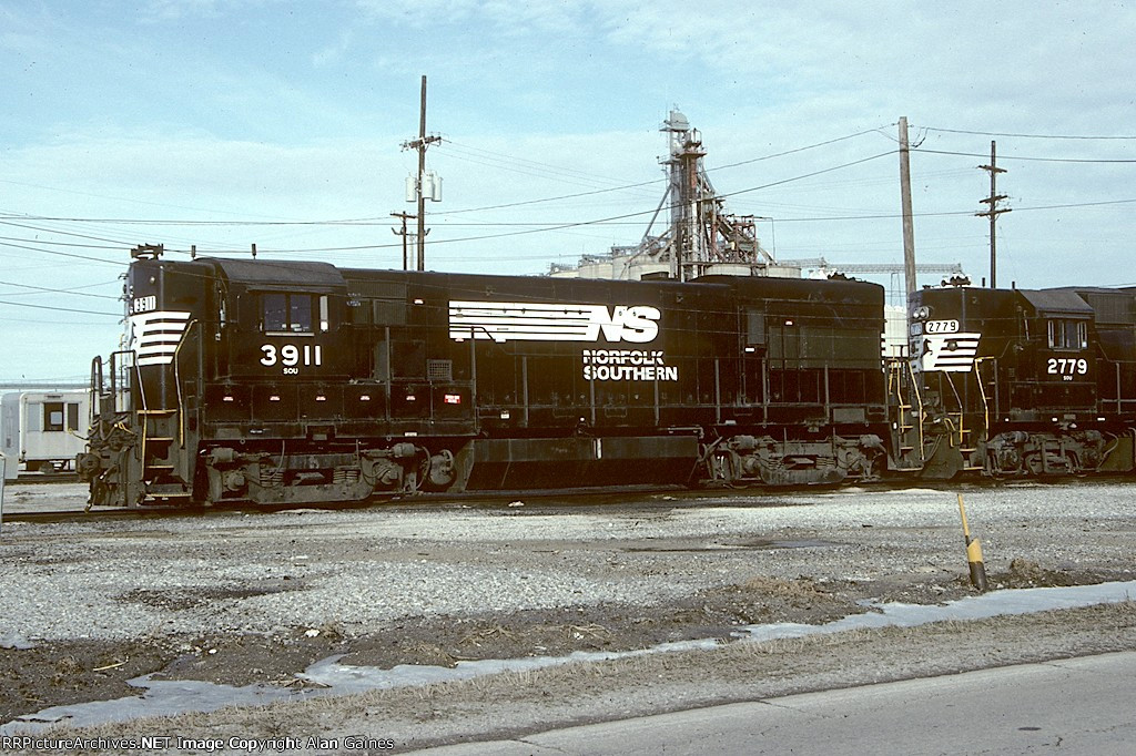 NS U23B 3911