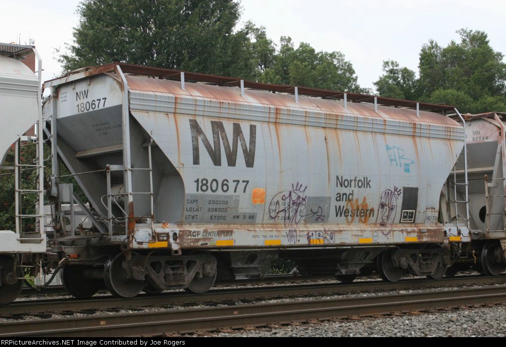 NW 180677