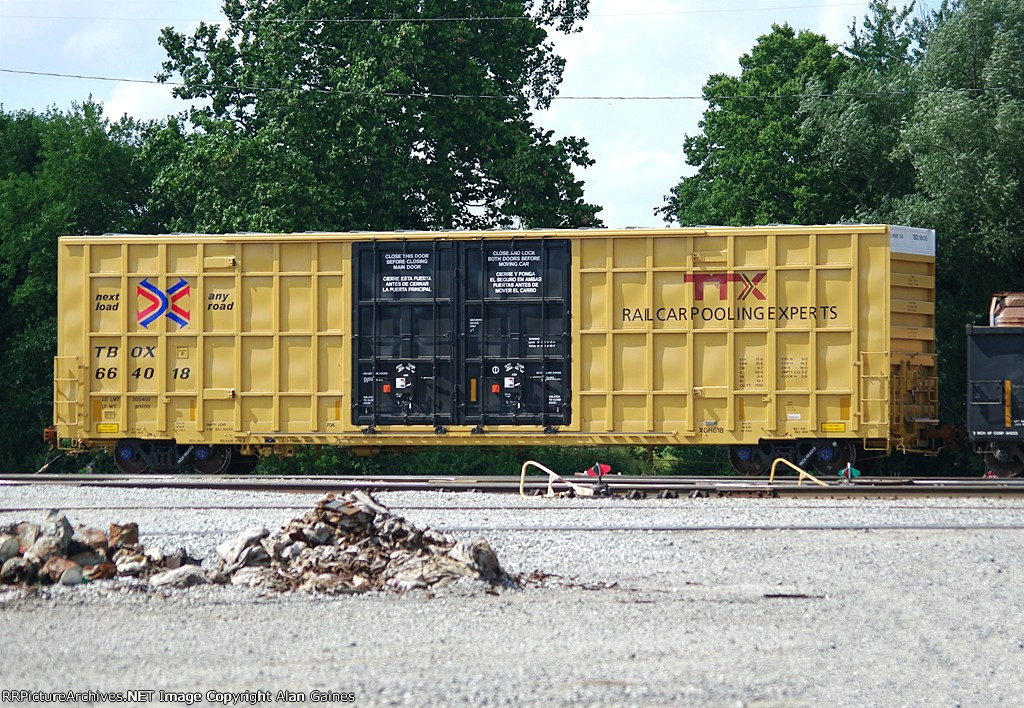 TBOX Box Car 664018