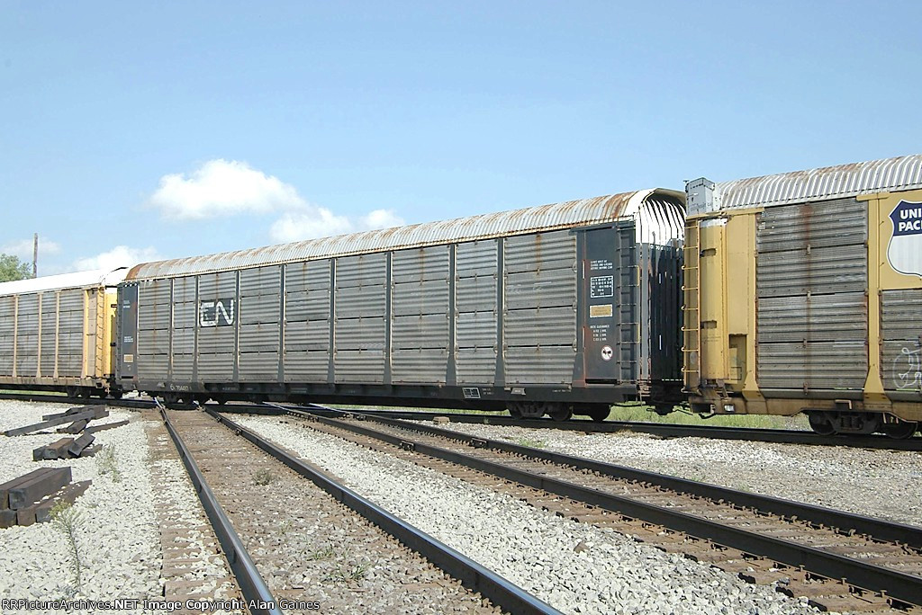 CN Auto Rack 704497