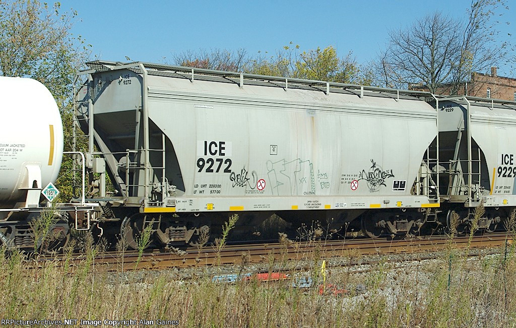 IC&E Covered Hopper 9272