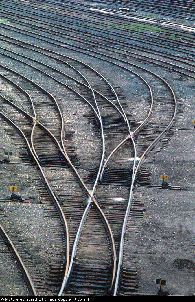 1232-16 Yard trackage at Minnesota Transfer MTFR Raymond Ave