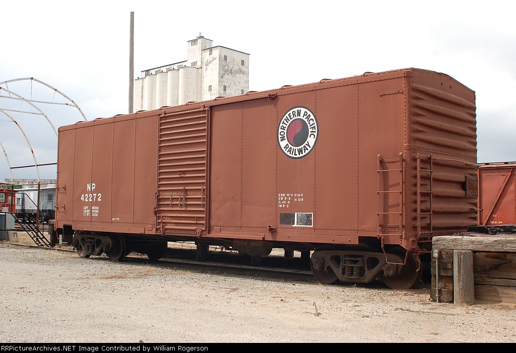 Northern Pacific Railway (NP) Box Car No. 42272