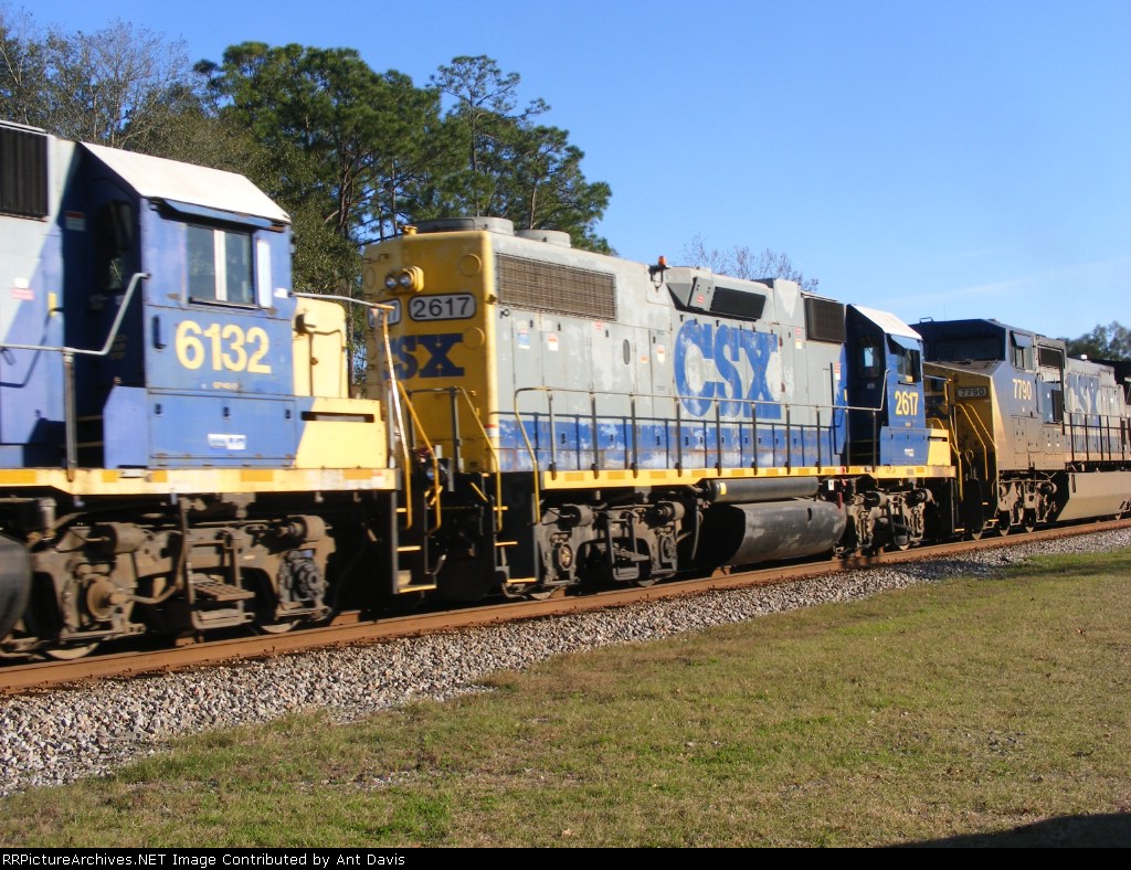 CSXT 7790, 2617, & 6132
