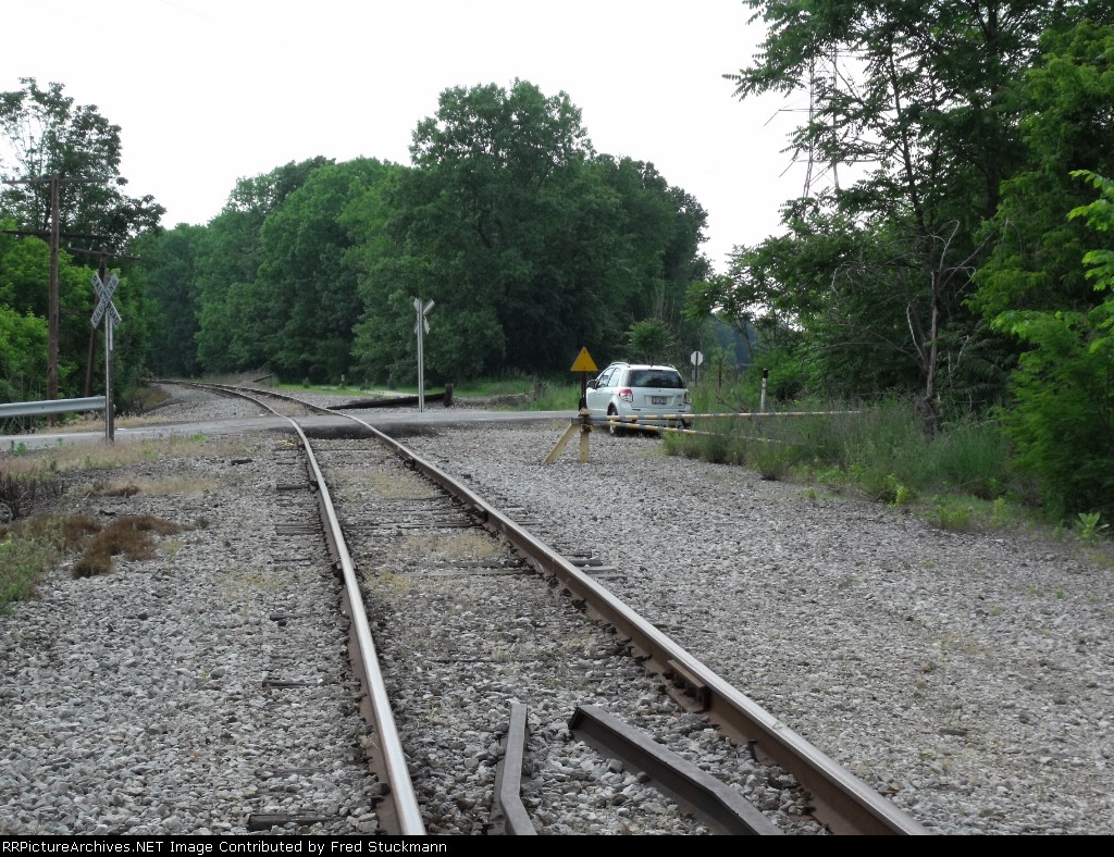 Looking west past Railfan One toward Kent at Ravenna Rd.