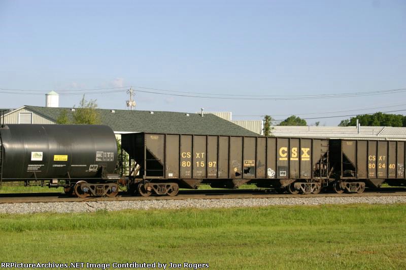 CSX 801597 rusted out