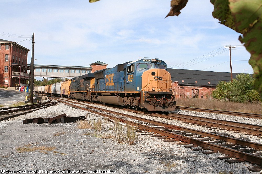 CSX 4820 passing NA