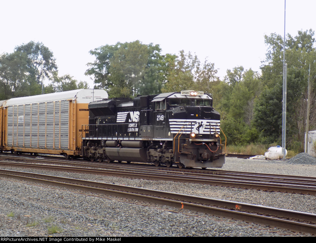 NS 2749