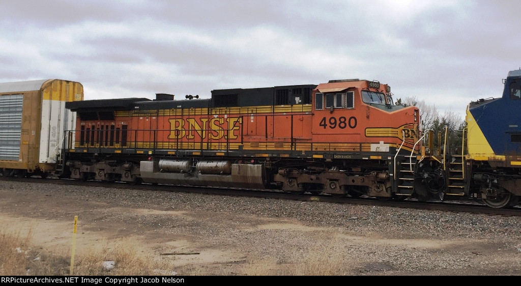 BNSF 4980