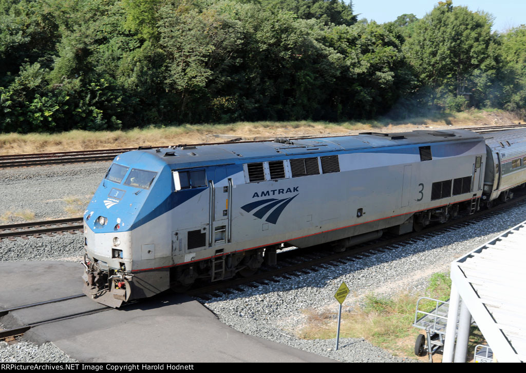 AMTK 3 leads train P080-28 into the station