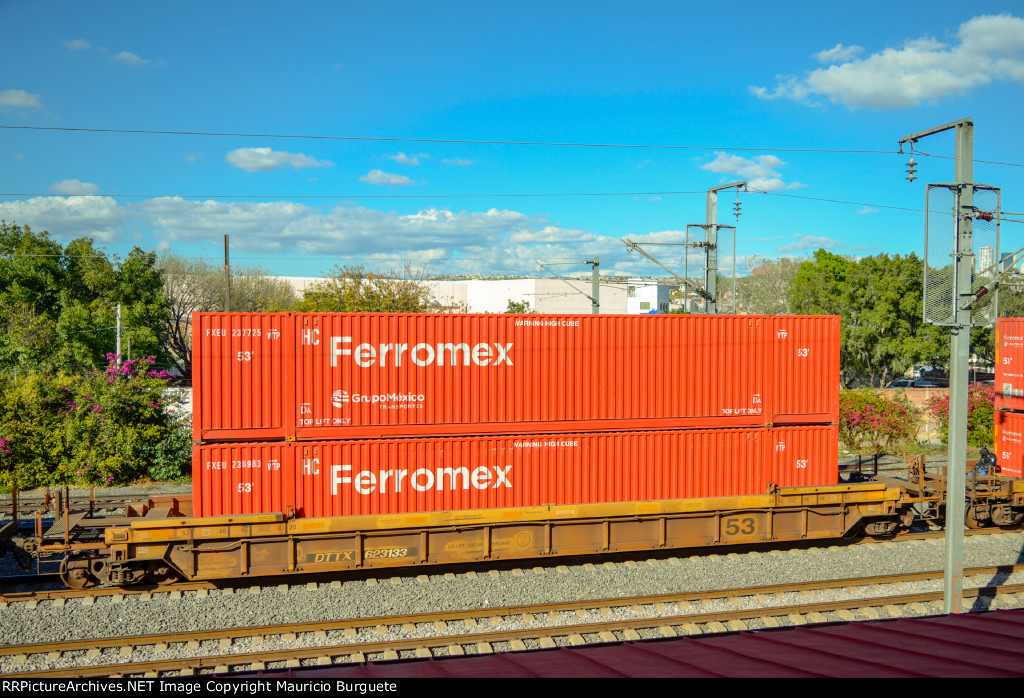 DTTX Double Stack Car 