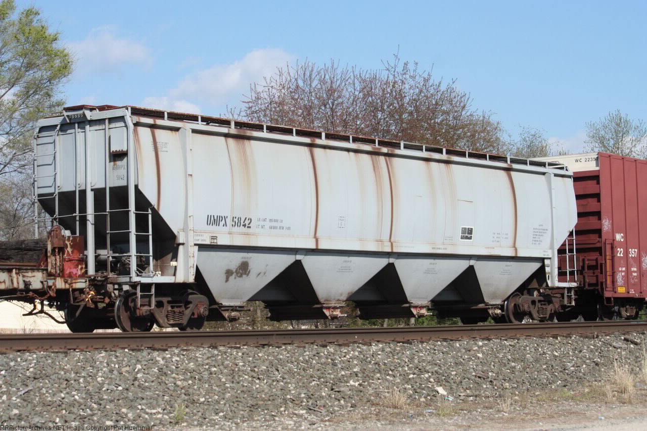 UMPX 5842