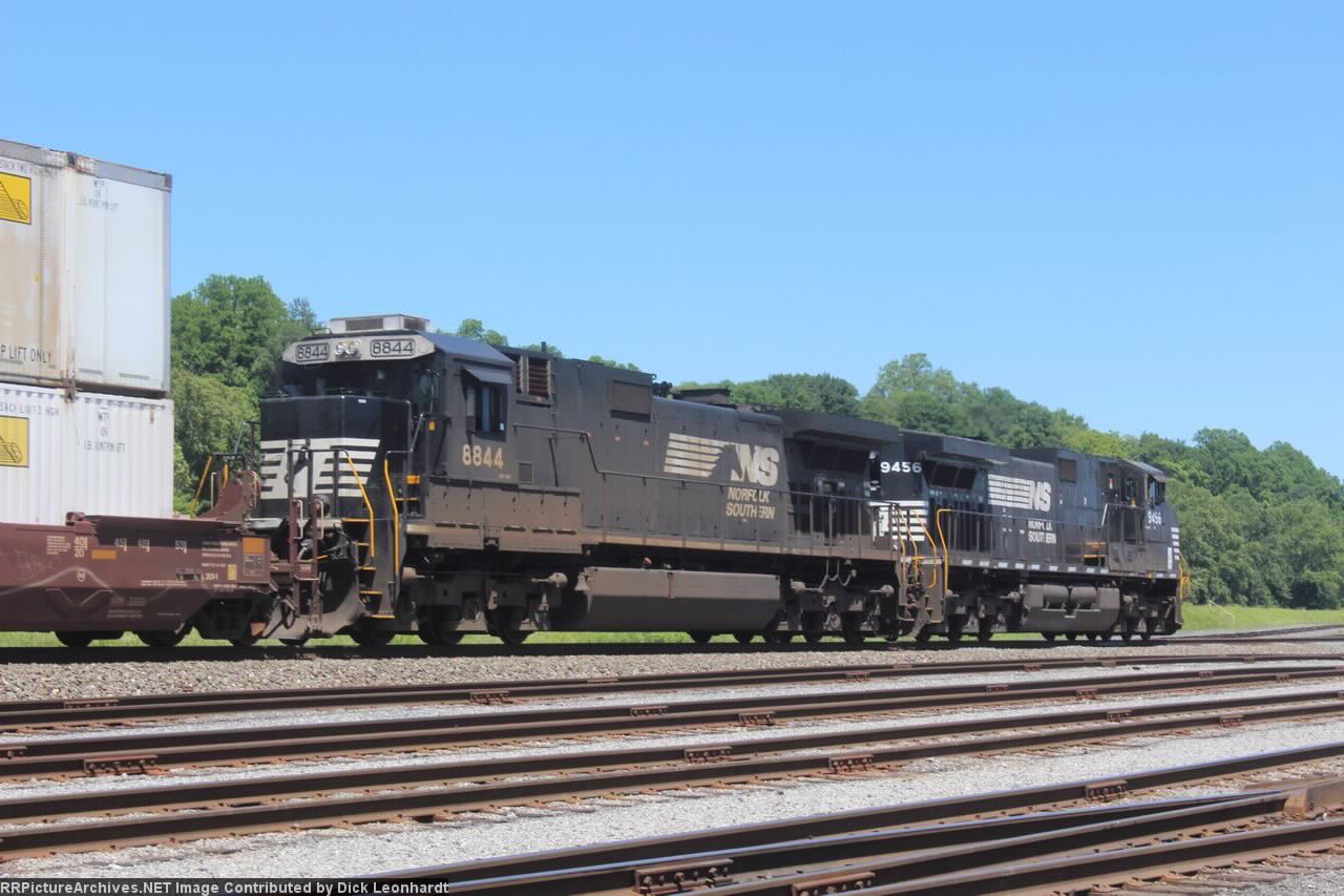 NS 8844