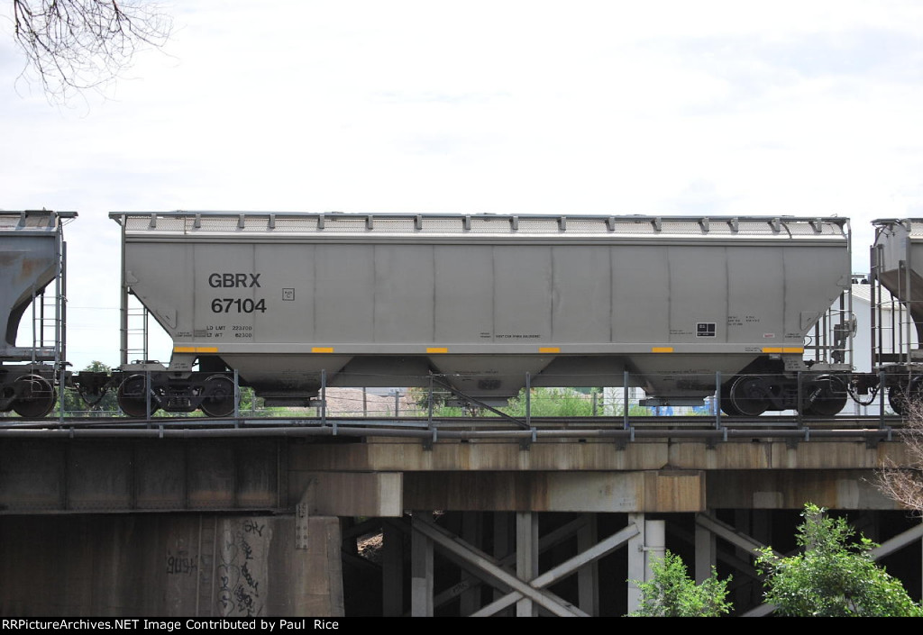 GBRX 67104