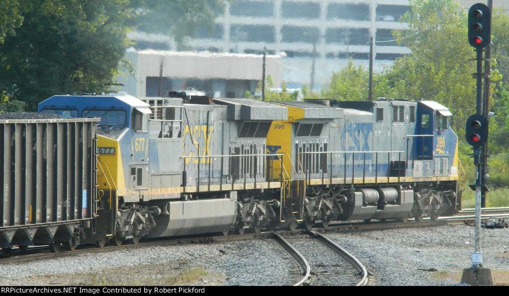 CSX 396 (AC44CW) AND 677 (AC60CW)
