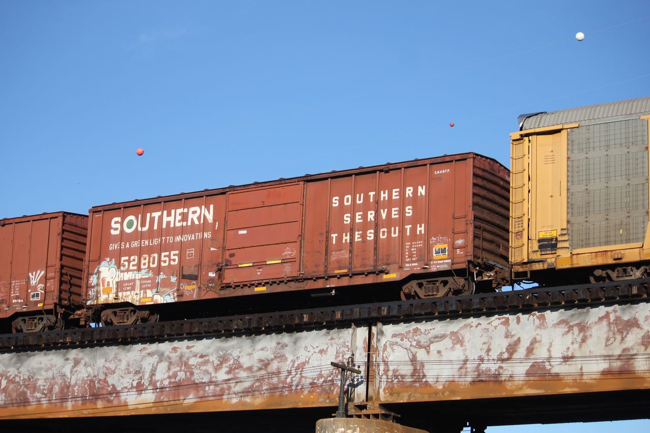 SOU 528055