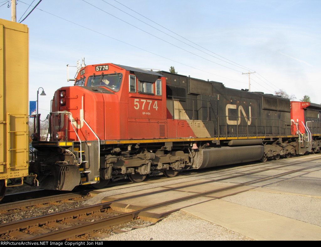 CN 5774