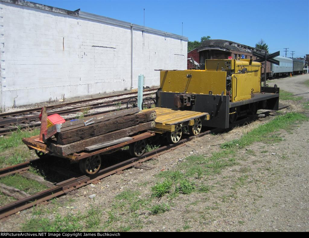 National Forge Cabless Switcher