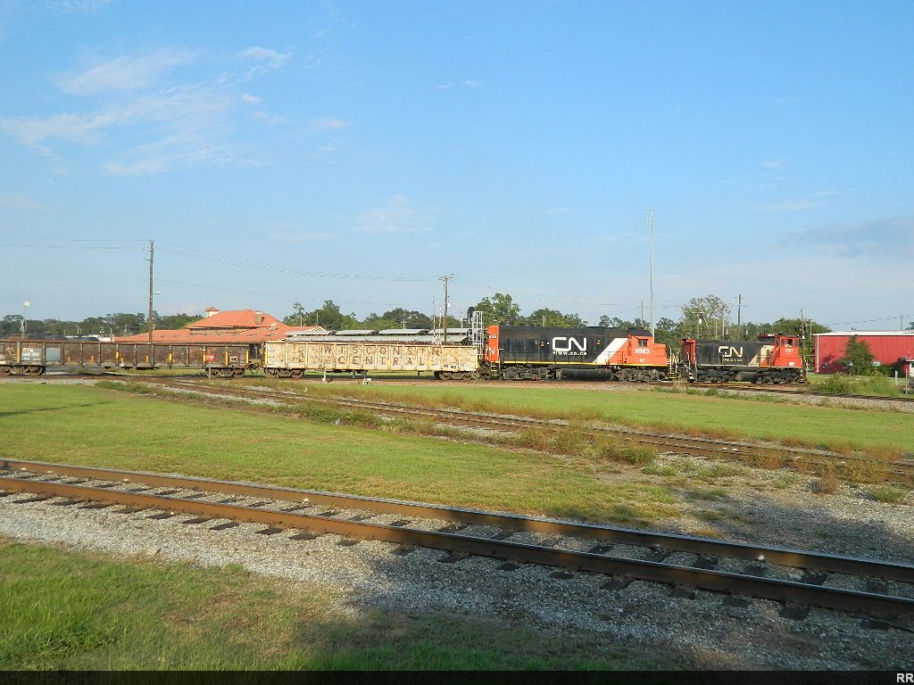 WC 1567(SW1500) IC 9563(GP38-2)