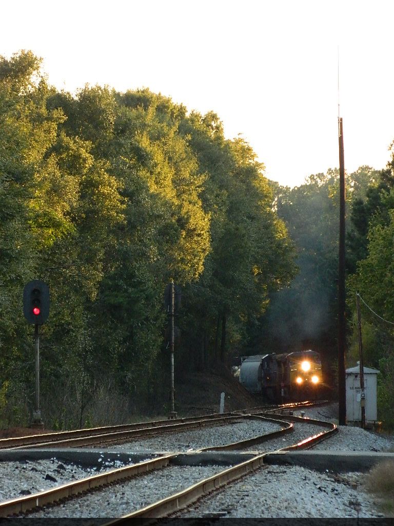 CSX 382 (AC44CW)