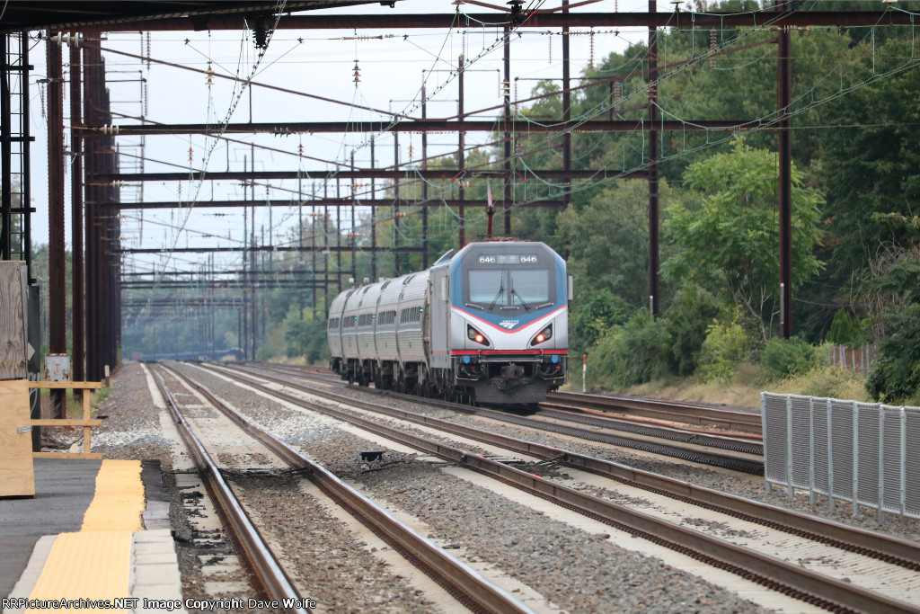 AMTK 646 shoving train# 667