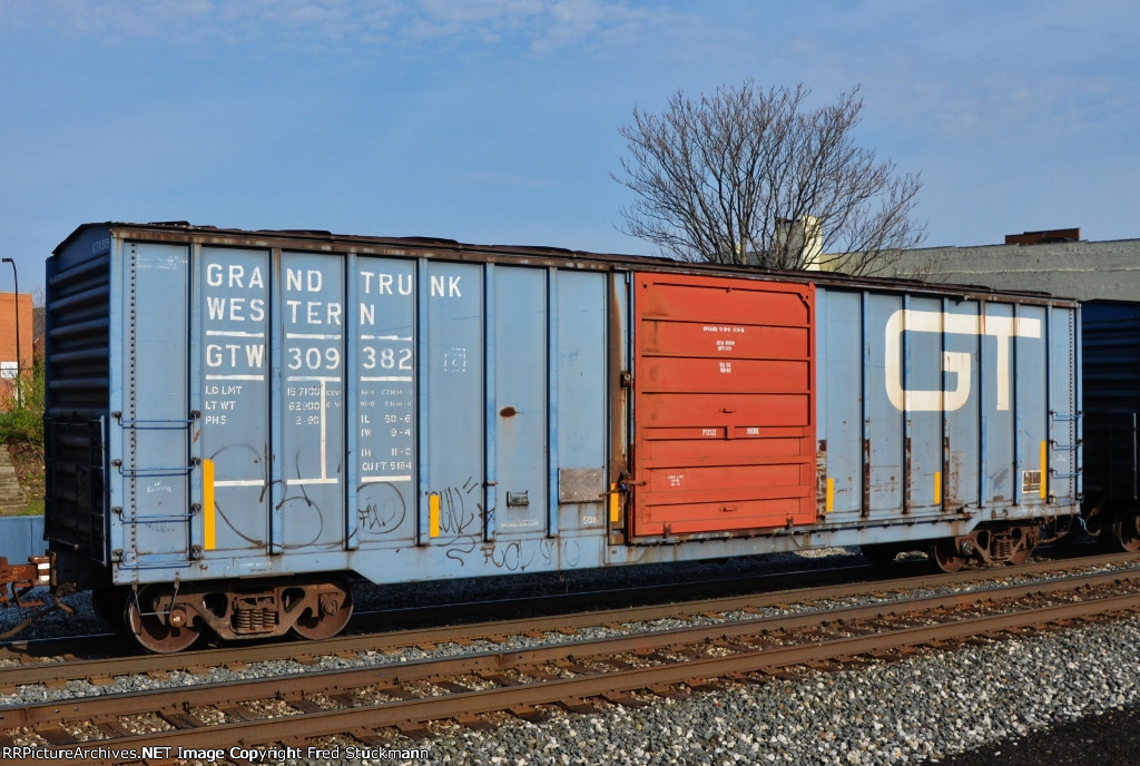 GTW 309382 is new here.