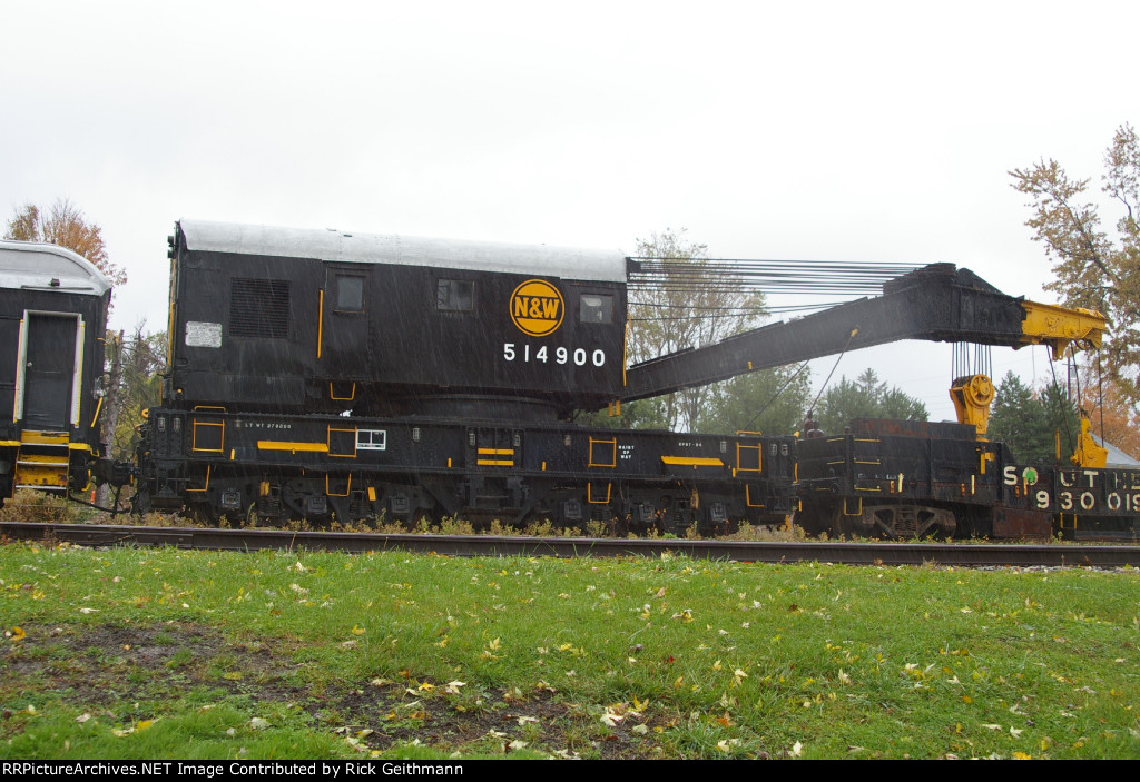 Railway Crane.