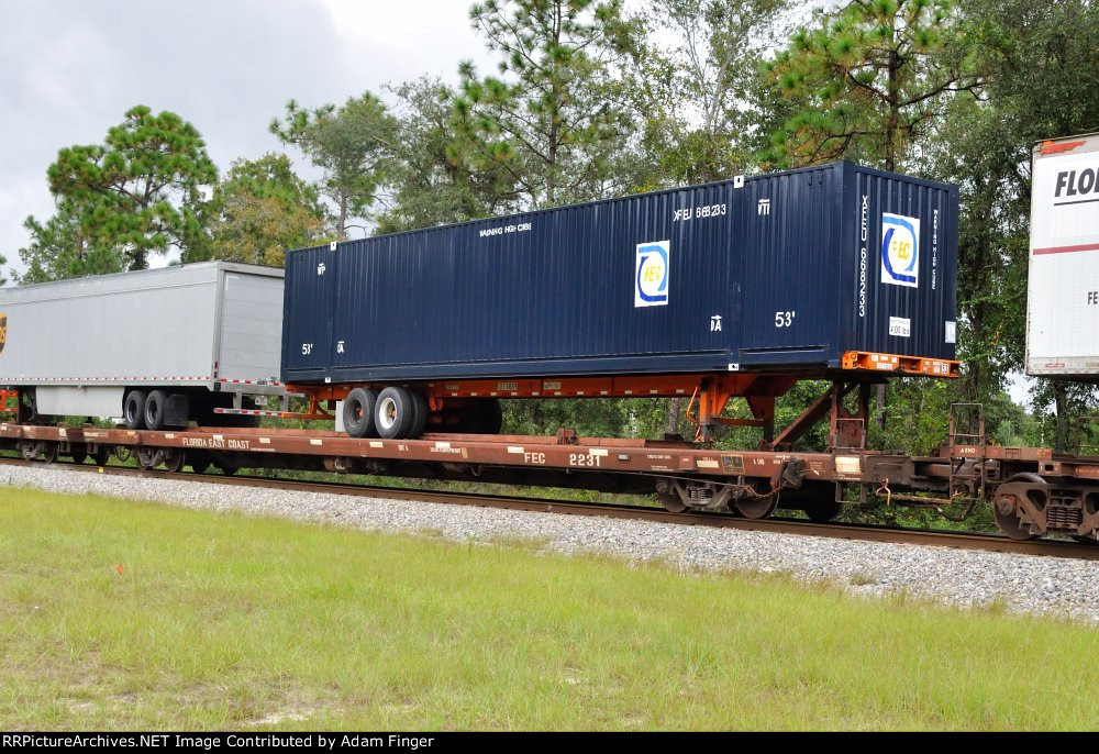 XFEU 668233 FEC Container