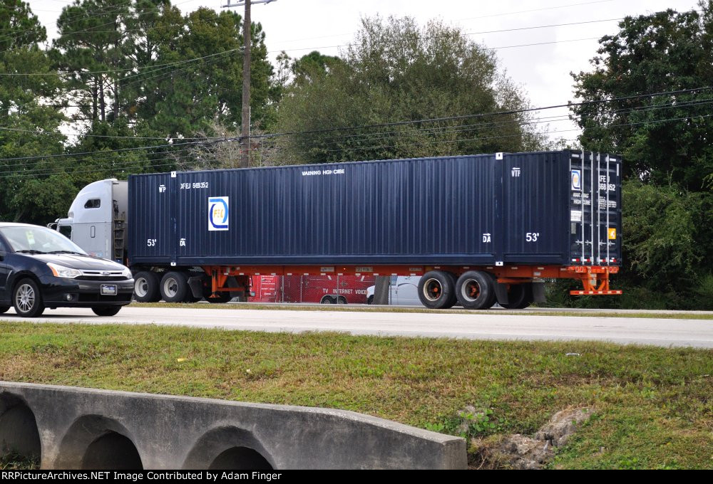 XFEU 668352 FEC Container
