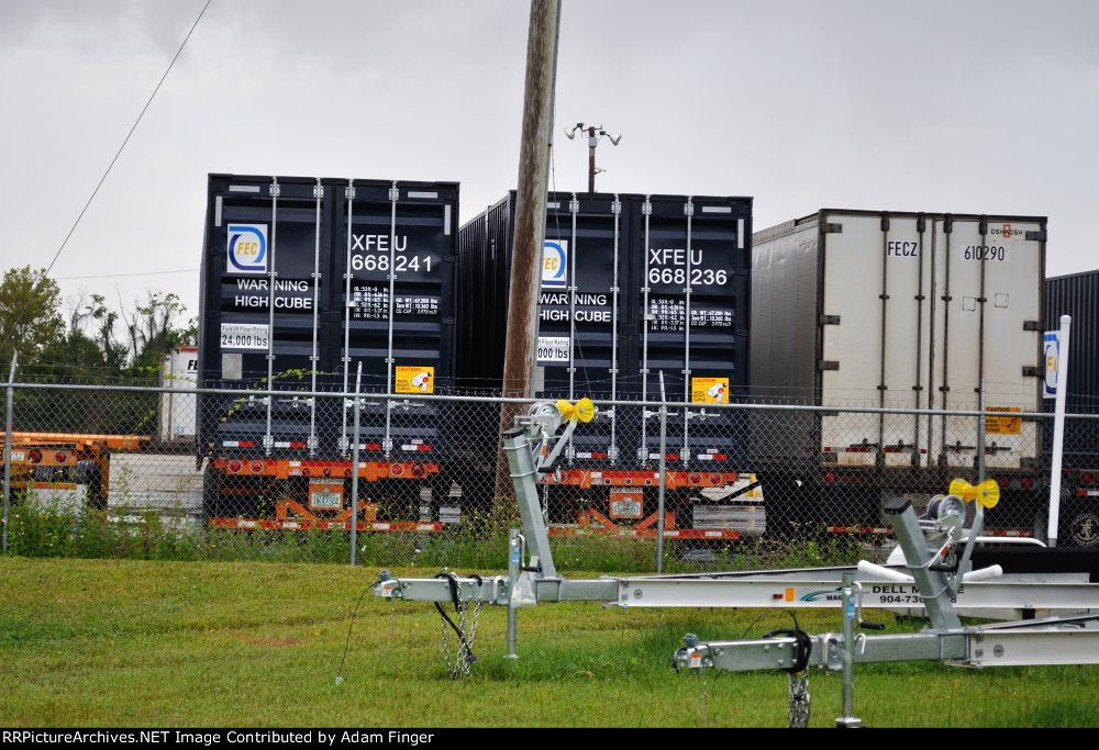 XFEU 668241 FEC Containers