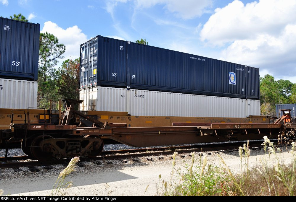 XFEU 668337 FEC Container