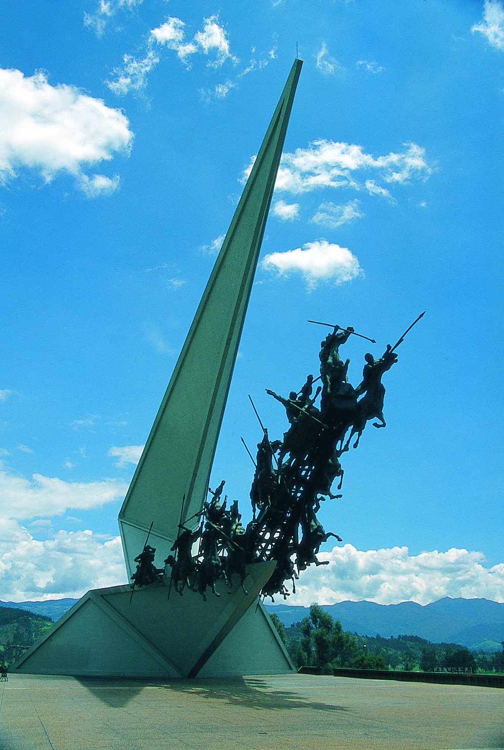 Monumento a los lanceros