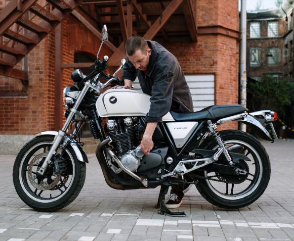 ¿Estás pensando en comprar moto? Estas recomendaciones te ayudarán