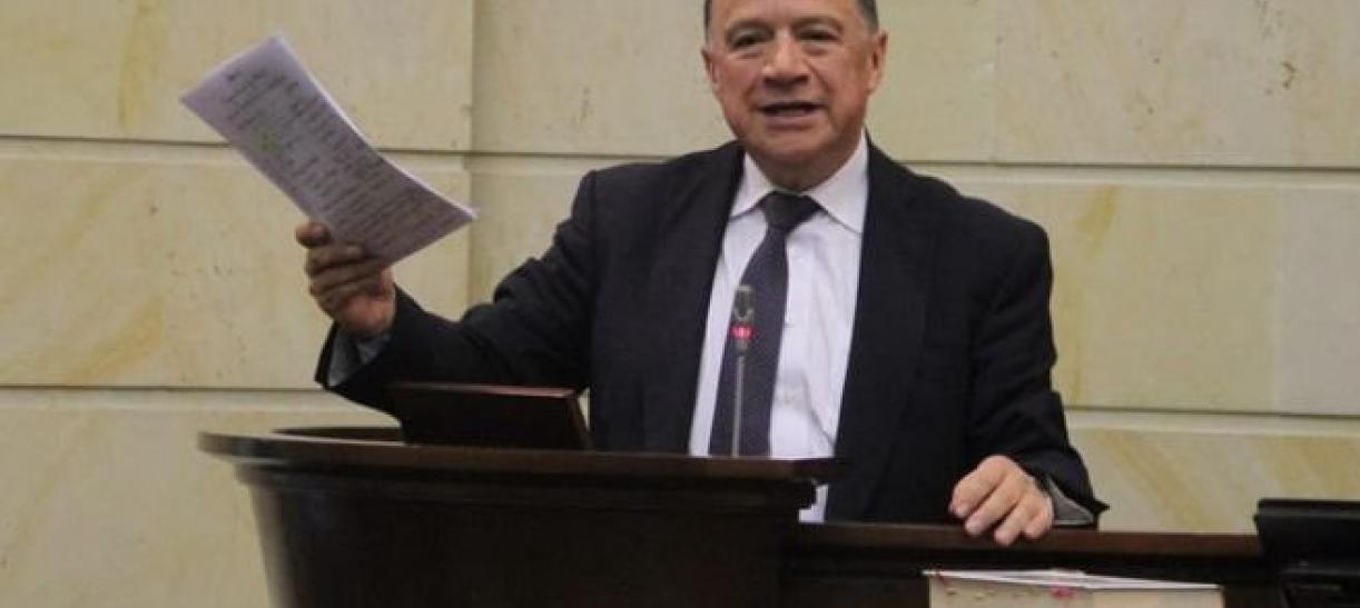 Senador Eduardo Enríquez Maya