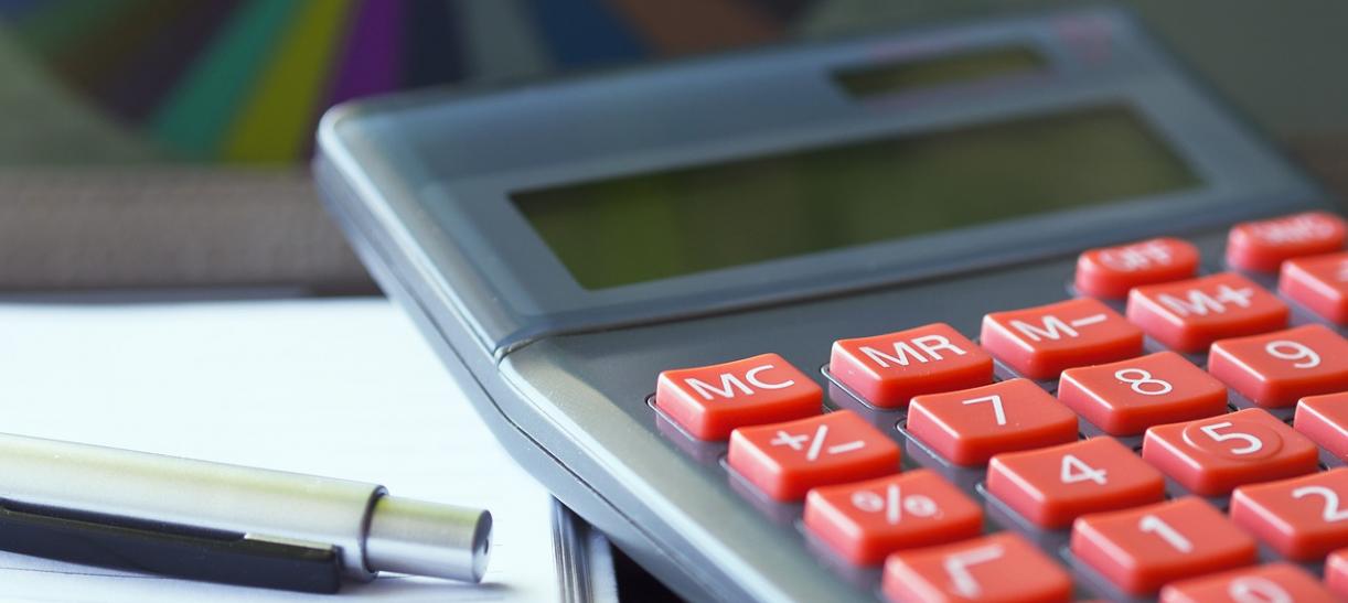 se aplaza impuesto a la renta de empresas