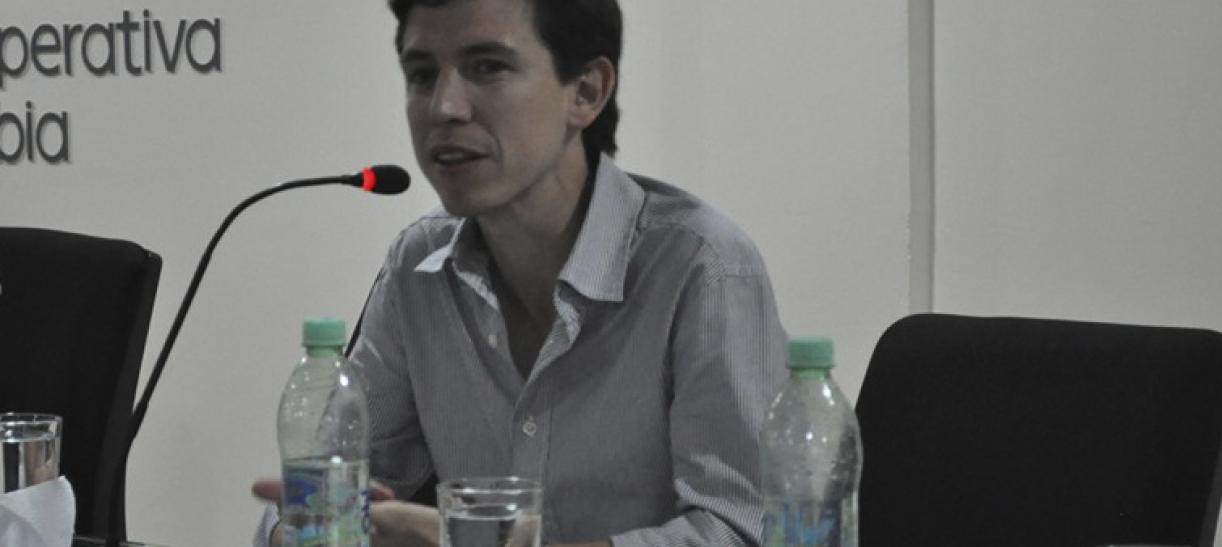Piden anular sentencia o casa por cárcel para Enrique Vives