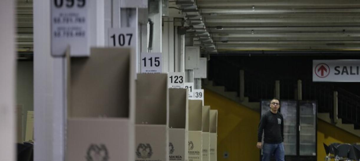 hay disponibles más de 12 mil puestos de votación
