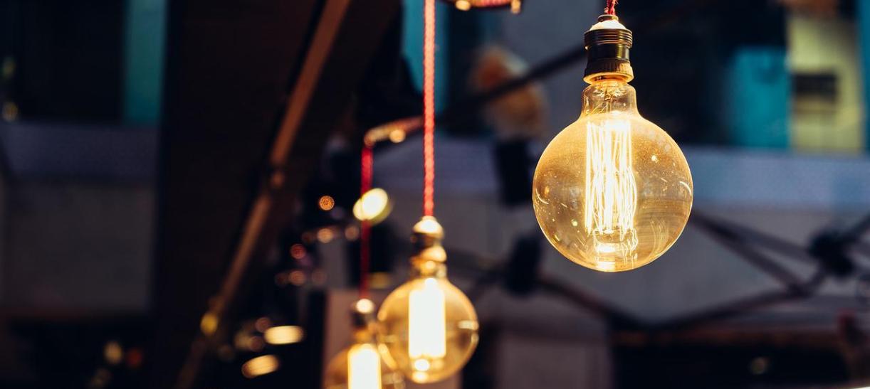 ¿Por qué cada vez suben más los precios de la luz?