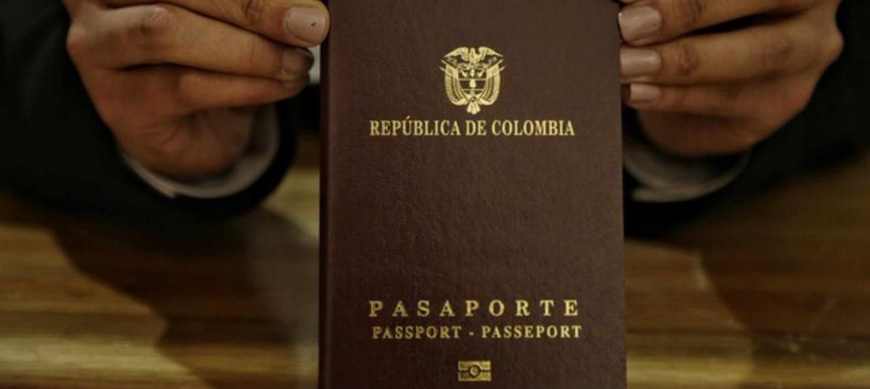 ¿Por qué se declaró estado de urgencia manifiesta en la prestación de pasaportes?